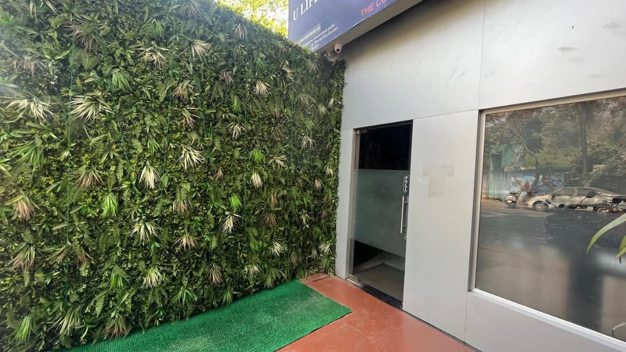U Life Hotel Mumbai Exterior foto